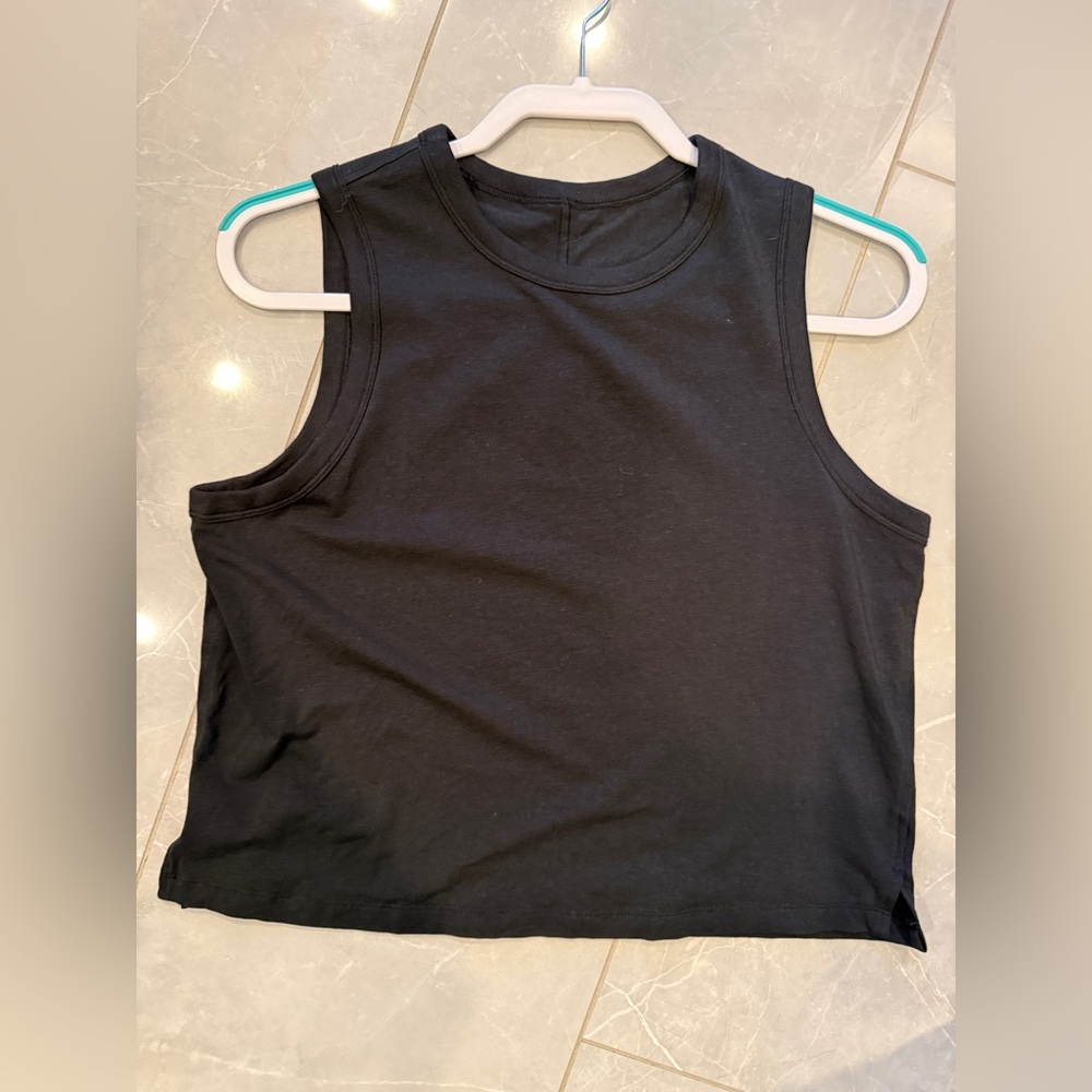 Lululemon 🍋, cropped muscle tank. Worn once! Great condition. Tag removed. Sz 10